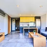 Loft 1502 3*