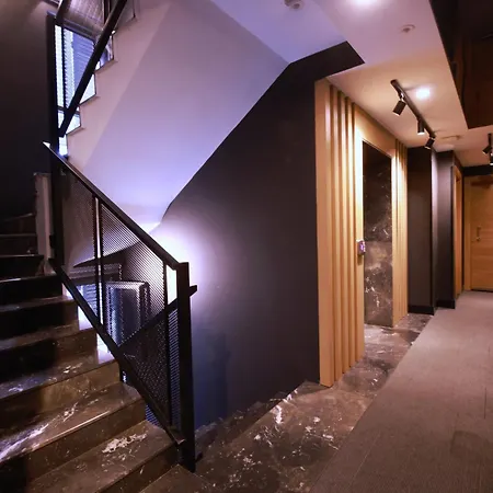 Loft 1502 3*