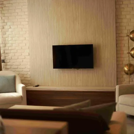 Hotel apartamentowy Loft 1502 2*